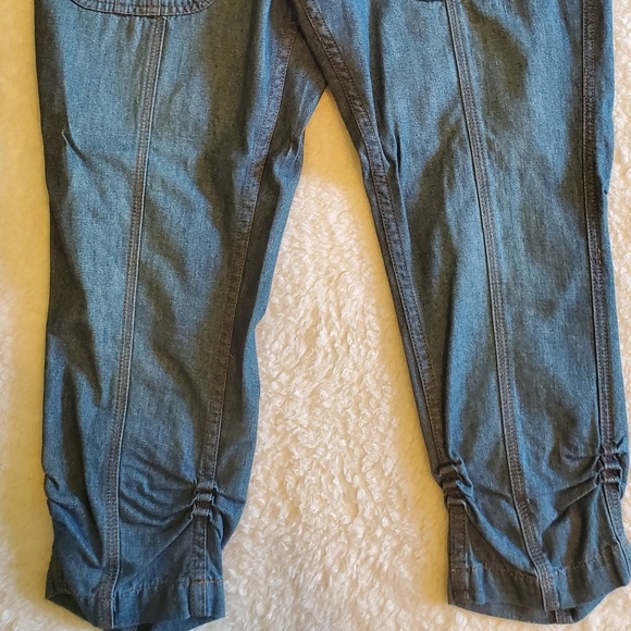 Personsl Identity Blue Jean Capri's - Picture 2 of 5